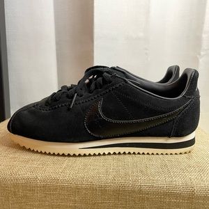 Nike Suede Cortez